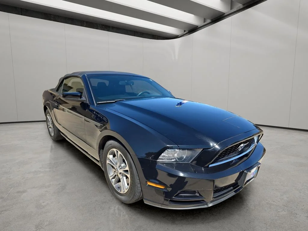 Used 2014 Black Ford Base image 9