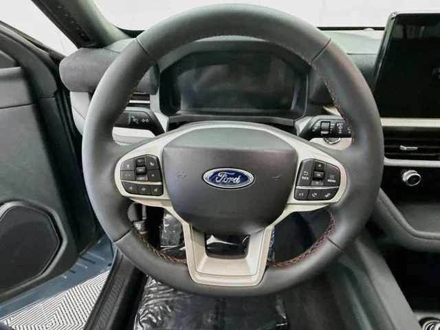 New 2027 Vapor Blue Metallic Ford Active image 11