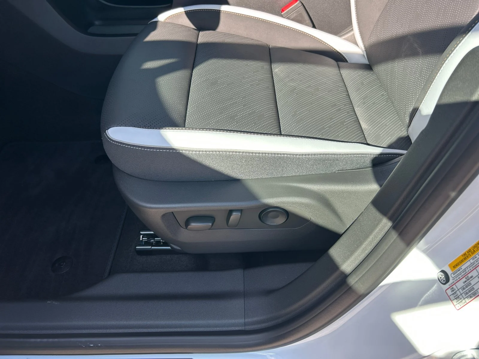 New 2026 Summit White Buick Sport Touring AWD image 15