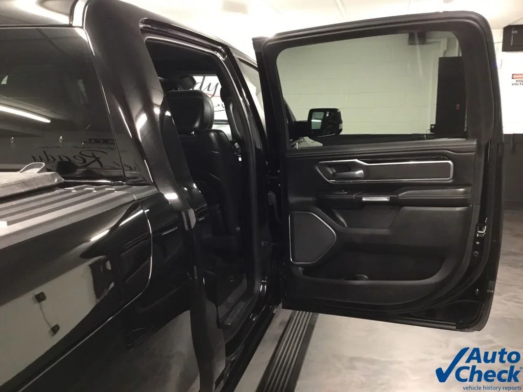 Used 2021 Black Ram Laramie image 39