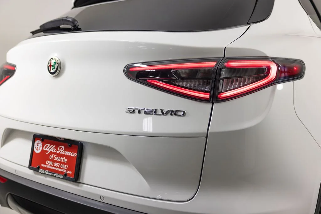 2025 Alfa Romeo Stelvio Base - Photo 15