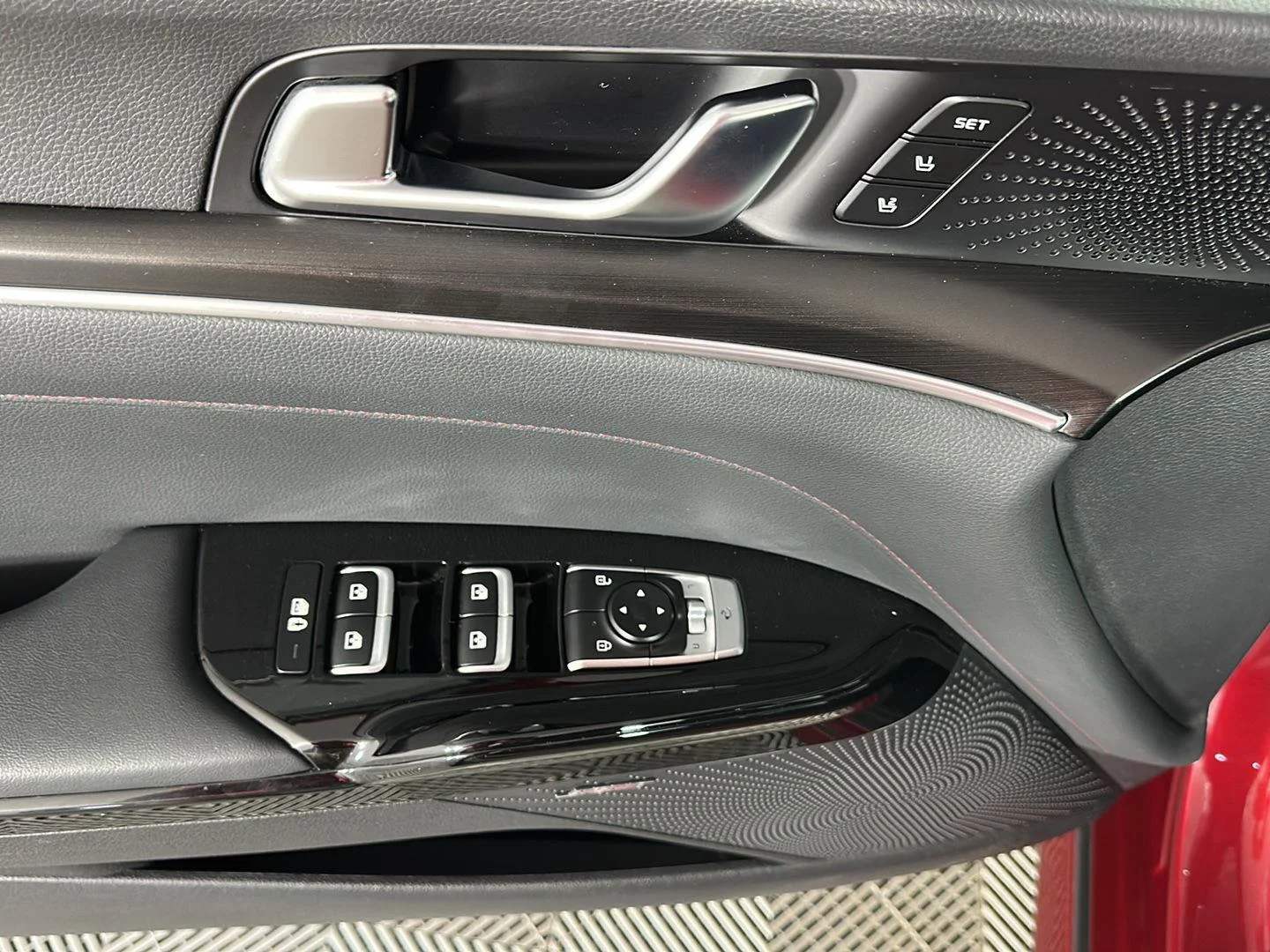 Used 2024 Passion Red Tintcoat Kia GT image 18