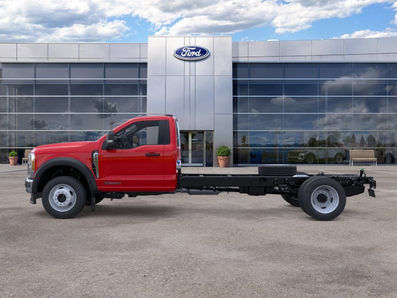New 2026 Race Red Ford F-550® XLT image 3