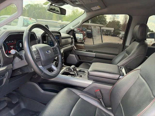 Used 2022 Blue Ford Lariat image 9