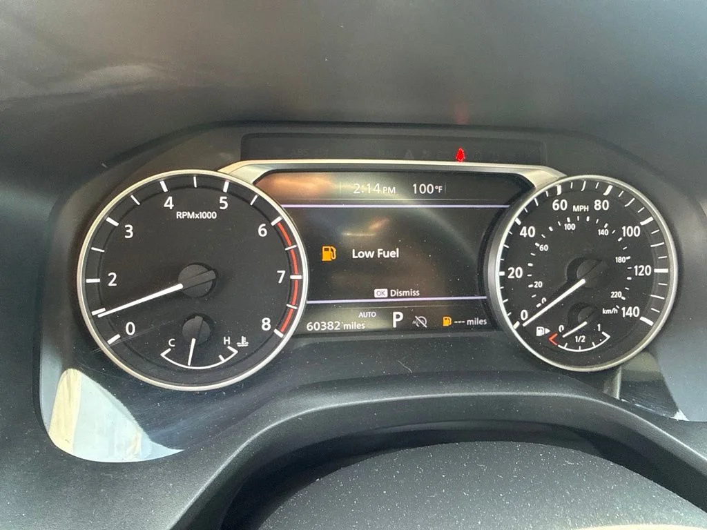 Used 2024 Gray Nissan S image 23