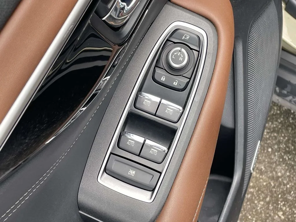 Used 2021 Autumn Green Metallic Subaru Touring image 5