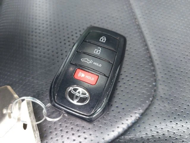 Used 2022 Black Toyota Platinum image 35