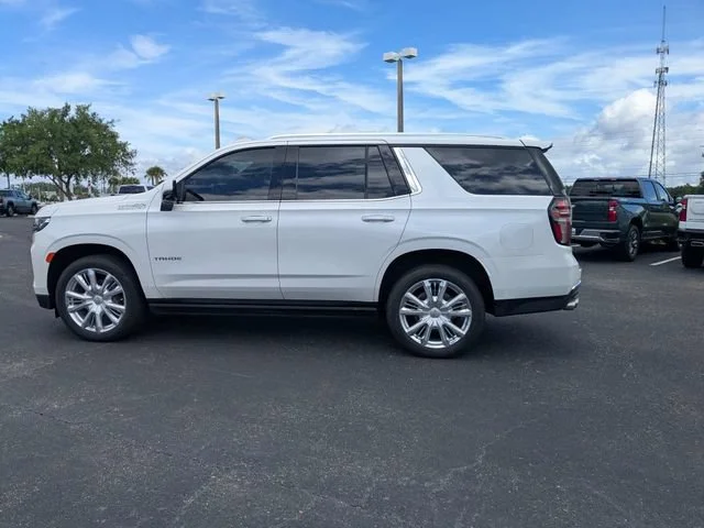 Used 2023 Iridescent Pearl Tricoat Chevrolet High Country image 6