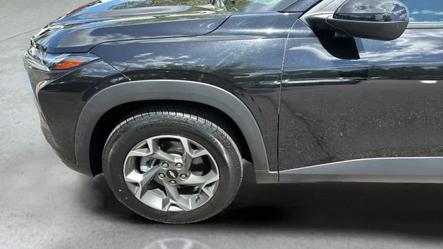 Used 2025 Black Chevrolet LT image 35