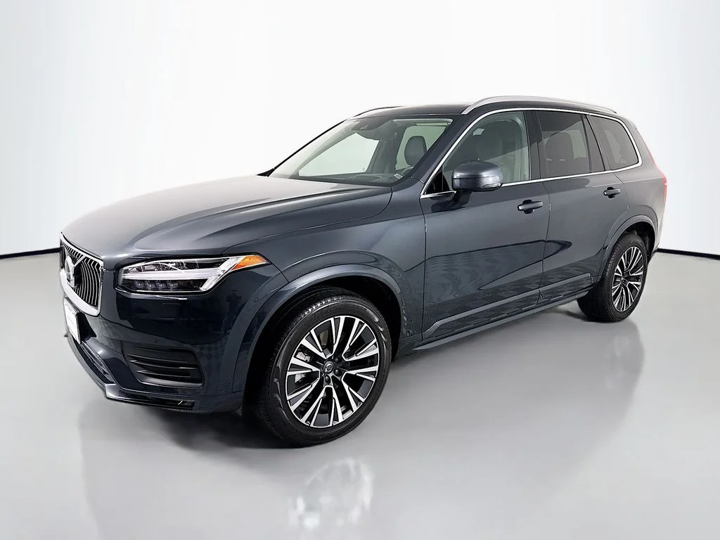 Used 2022 Gray Metallic Volvo T6 Momentum image 1