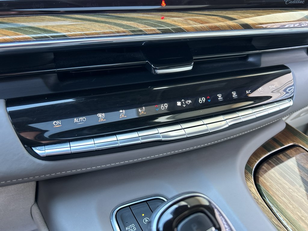 Used 2021 Dark Moon Blue Metallic Cadillac Premium Luxury Platinum image 25