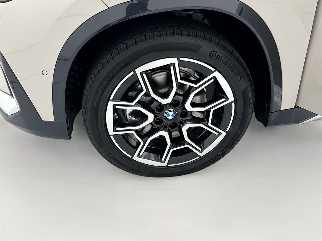 New 2026 Gray Metallic BMW xDrive28i image 29