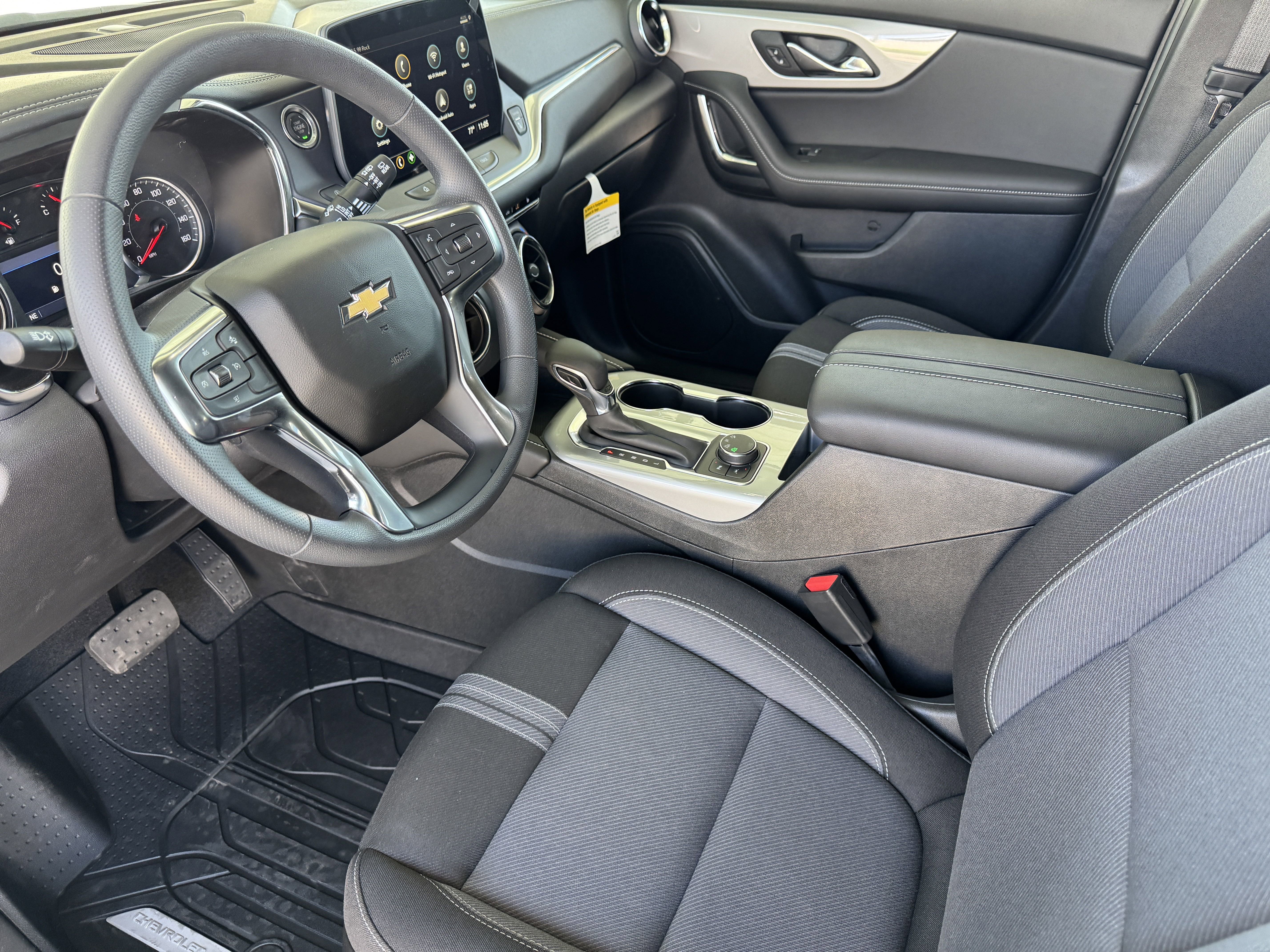 2025 Chevrolet Blazer 2LT - Photo 8