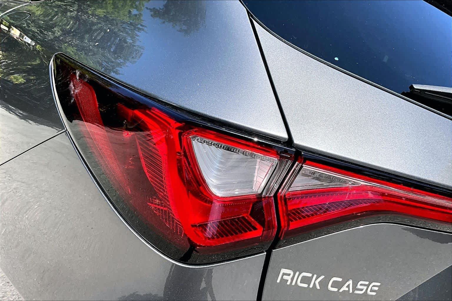 Used 2024 Liquid Carbon Metallic Acura w/Technology Package image 29