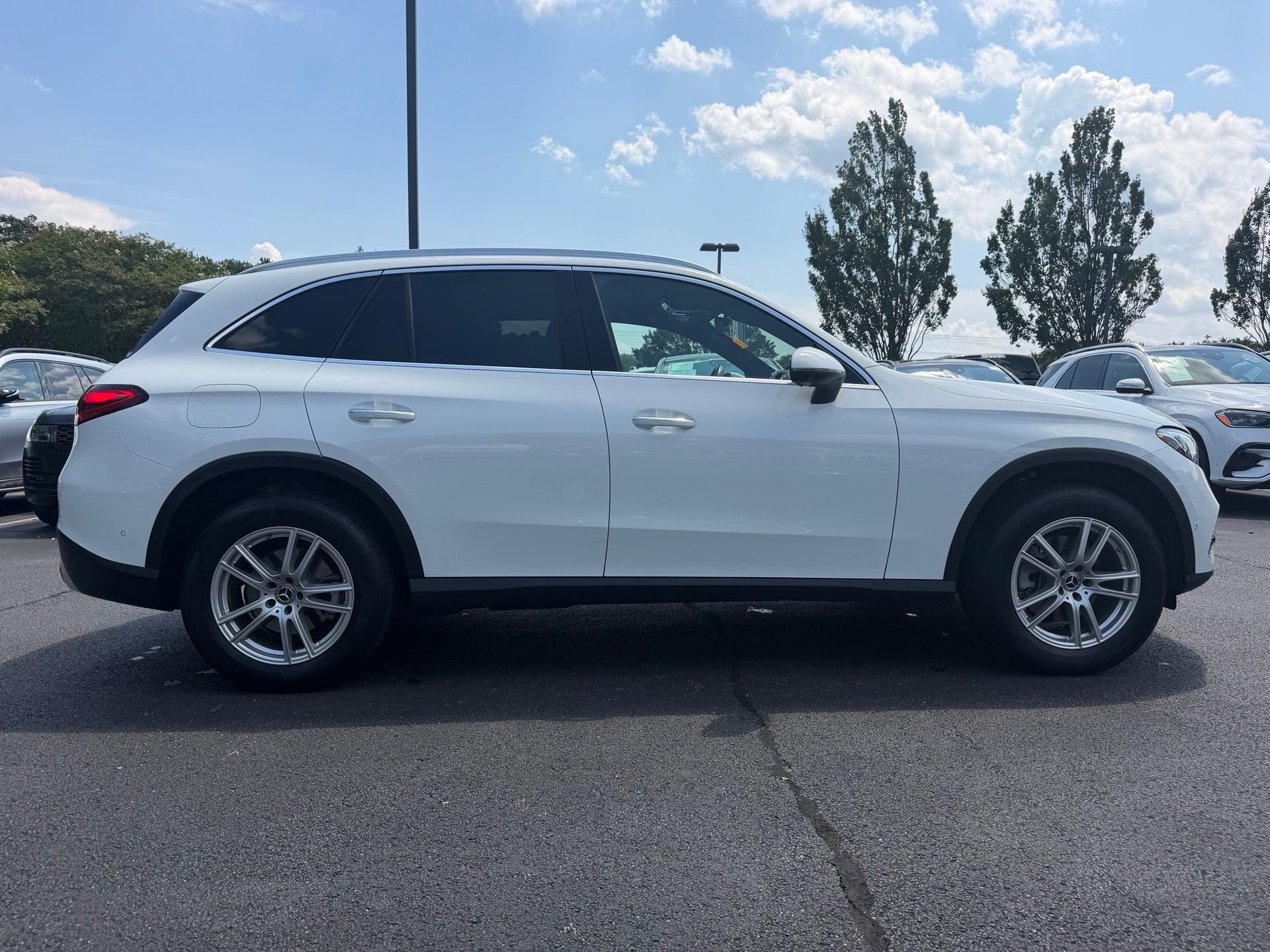 Certified Used 2023 White Mercedes-Benz GLC 300 image 31