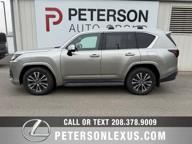 2023 Lexus LX Premium - Photo 7