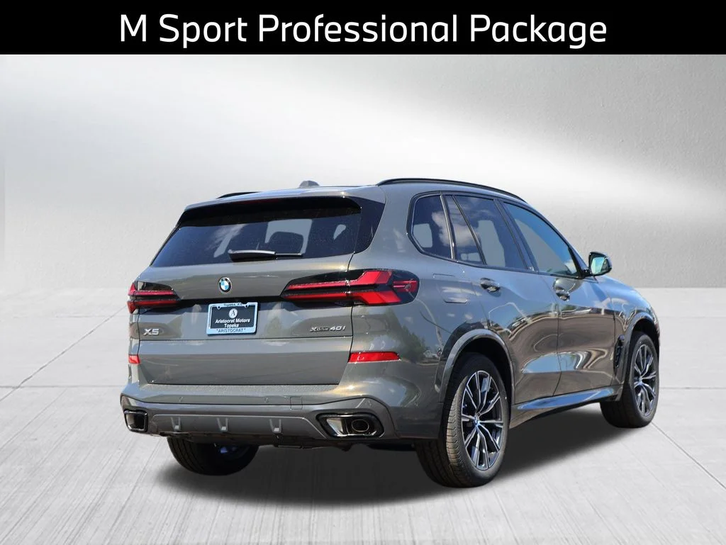 New 2026 Gray BMW xDrive40i image 9