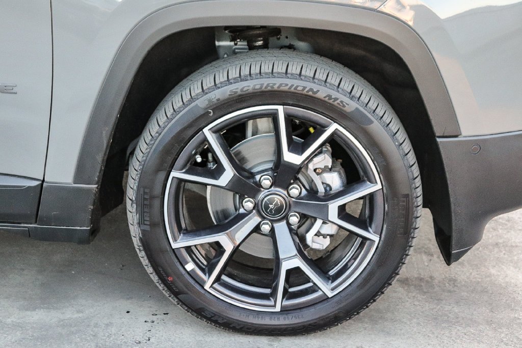 New 2026 Sting-Gray Clearcoat Jeep Overland image 10