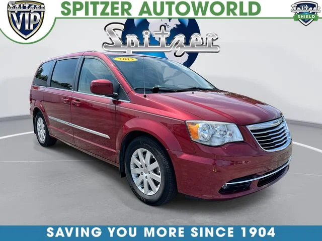 Used 2013 Red Chrysler Touring image 1