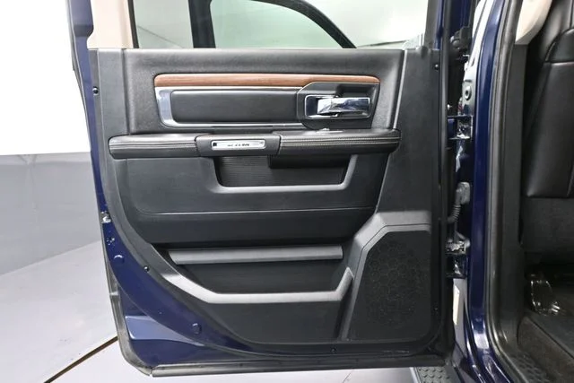 Used 2016 Blue Ram Laramie image 34