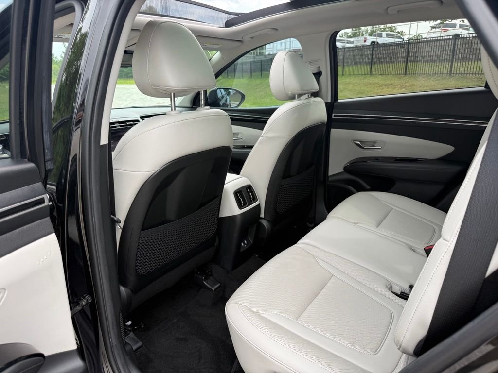 Used 2022 Black Hyundai Limited image 26