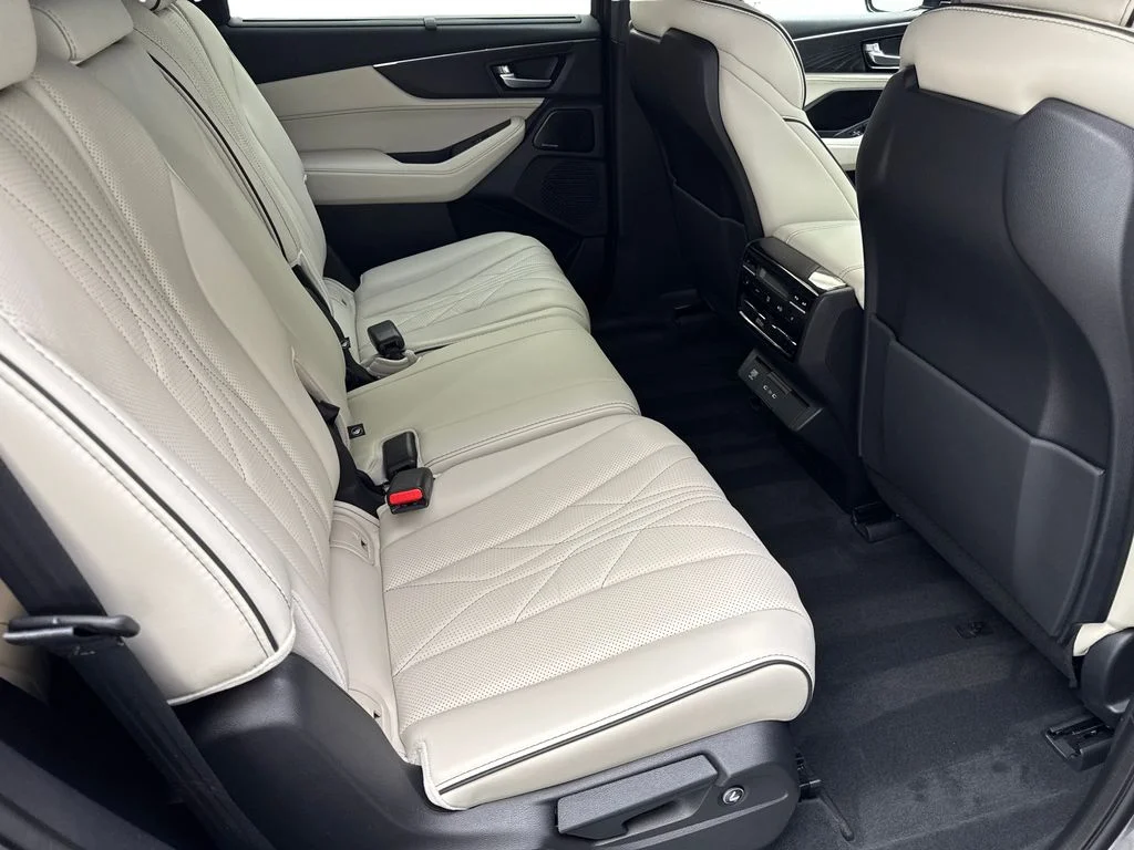 Used 2025  Acura Type S w/Advance Package image 44