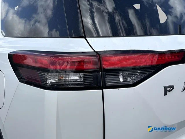 New 2026 White Nissan SL image 27