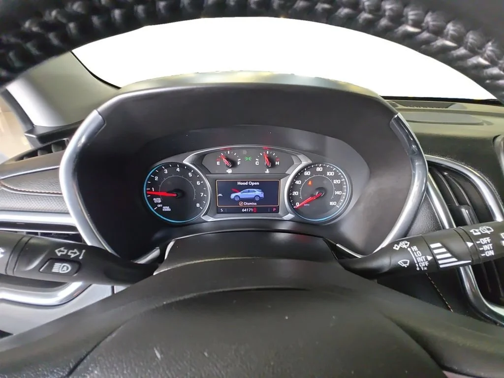 Used 2020 IRIDESCENT PEARL TRICOAT Chevrolet Premier image 14