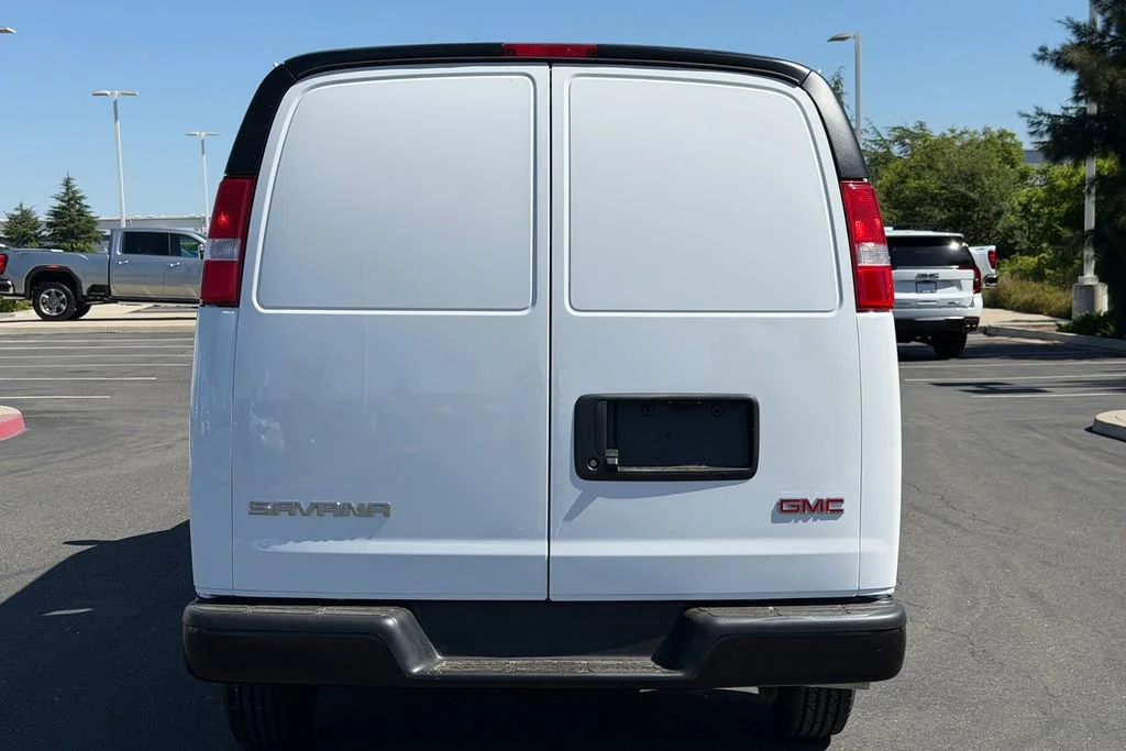 New 2026 Summit White GMC Work Van image 6