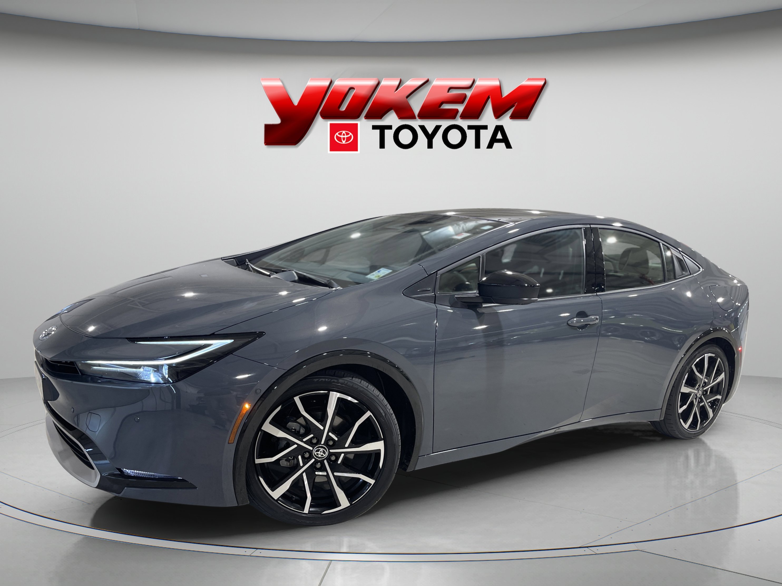 2024 Toyota Prius Prime XSE Premium's photo