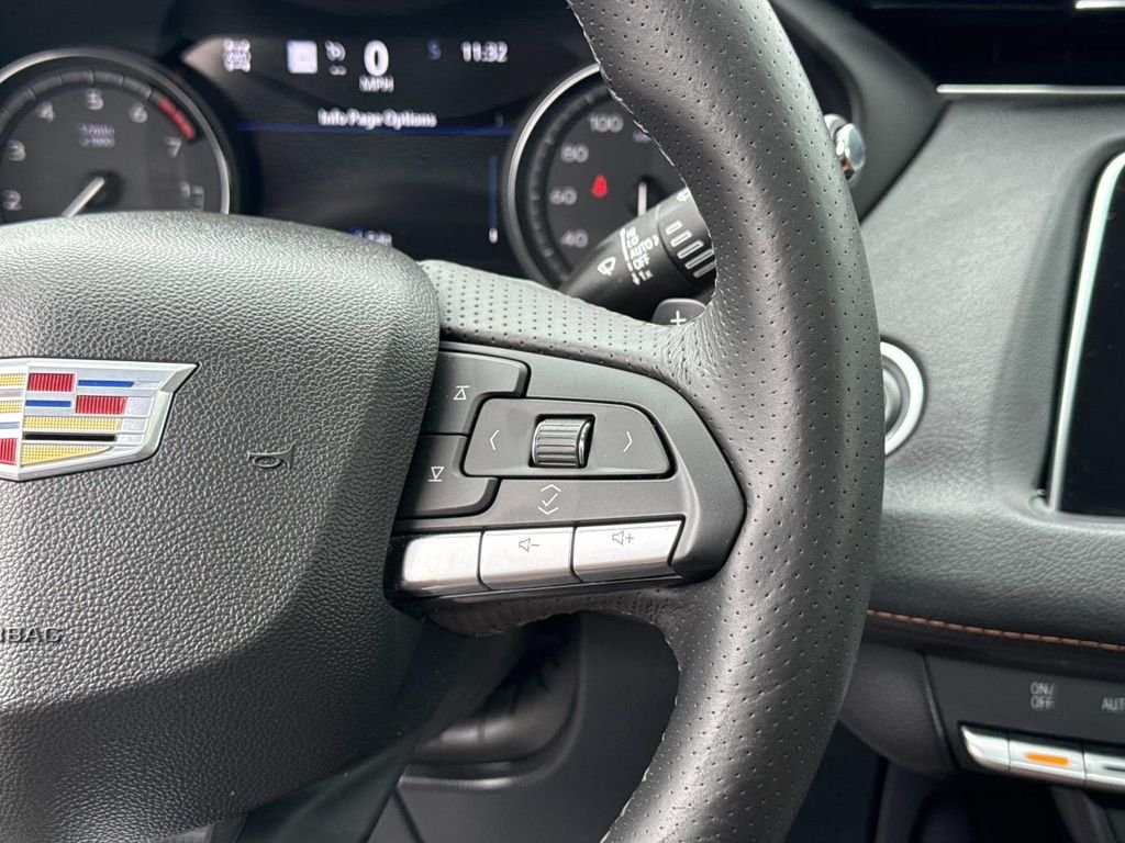 Used 2022  Cadillac Sport image 6