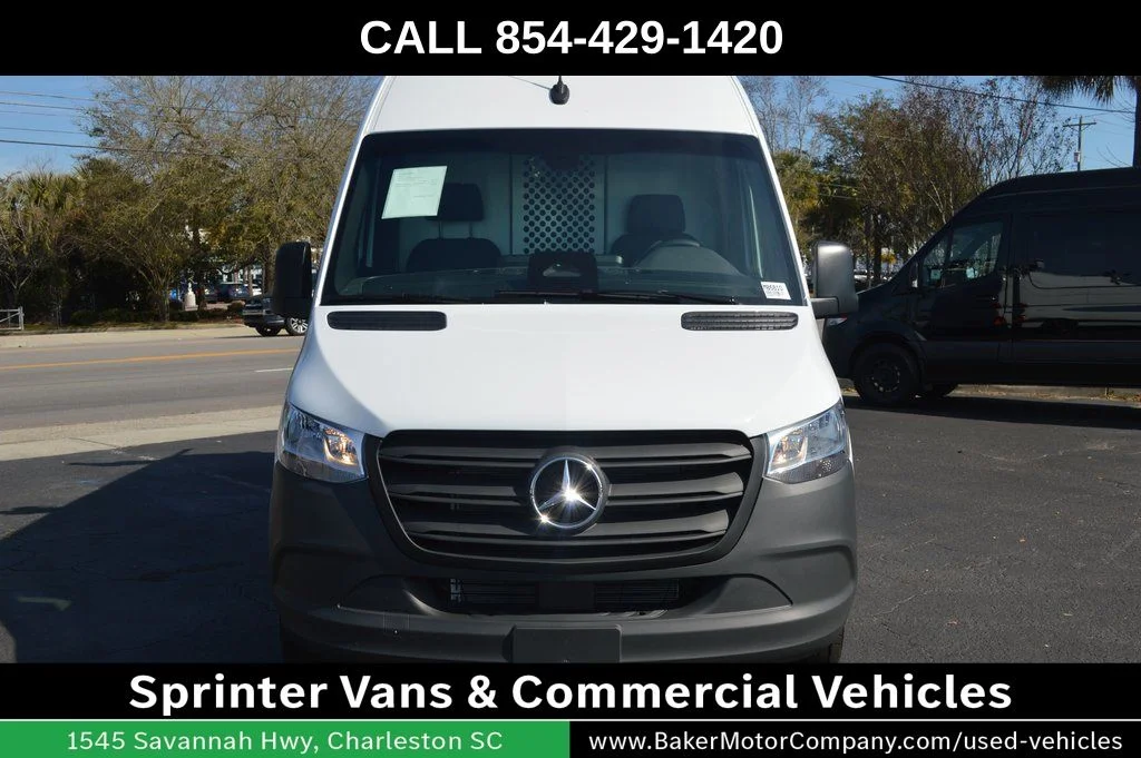 New 2026 Arctic White Mercedes-Benz Cargo 144 WB image 17