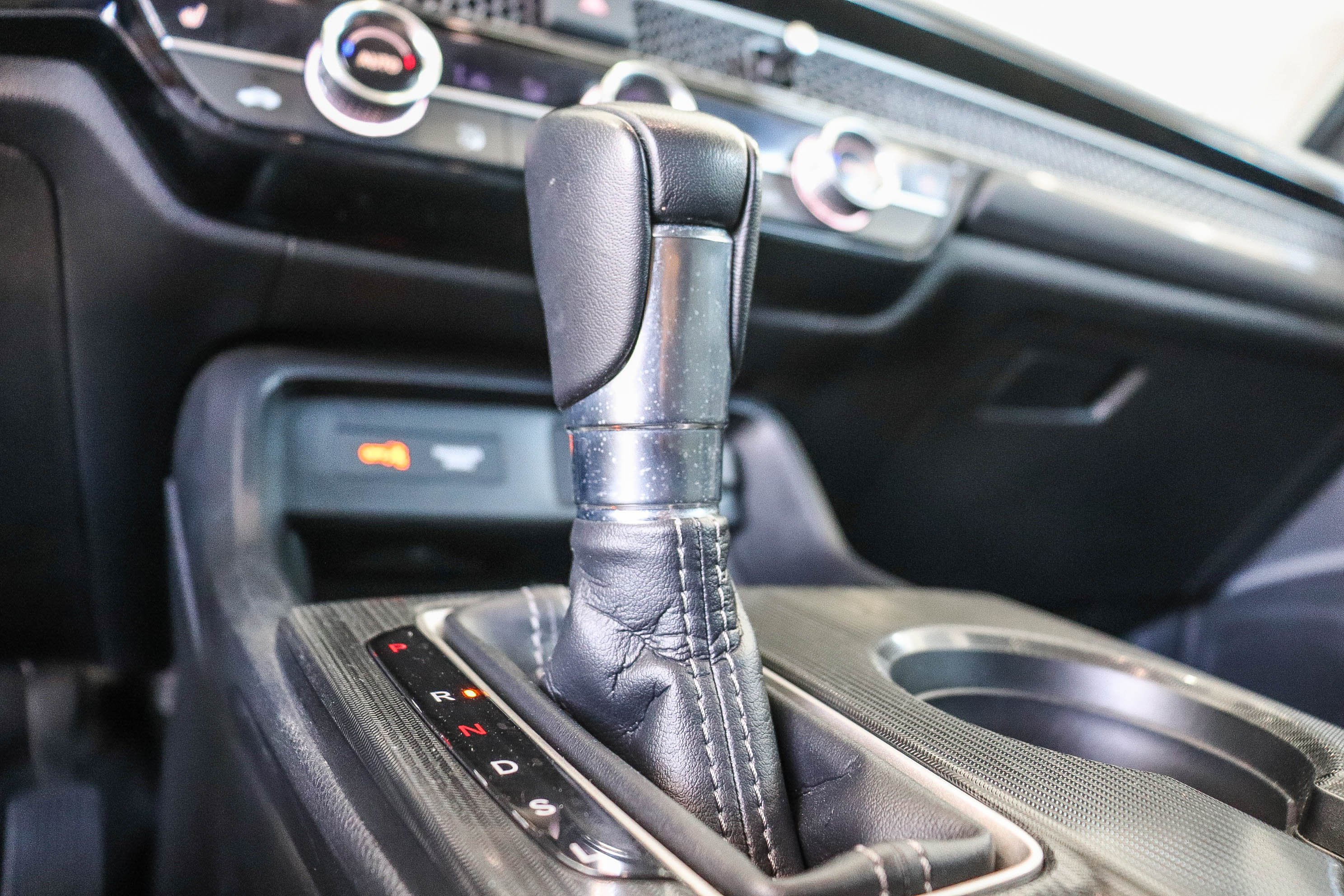 2024 Honda Civic Hatchback EX-L - Photo 27