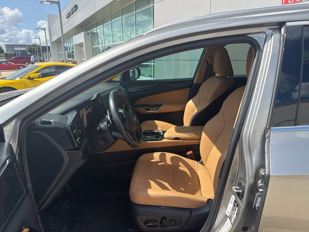 Certified Used 2025 Silver Lexus 350h Premium image 3