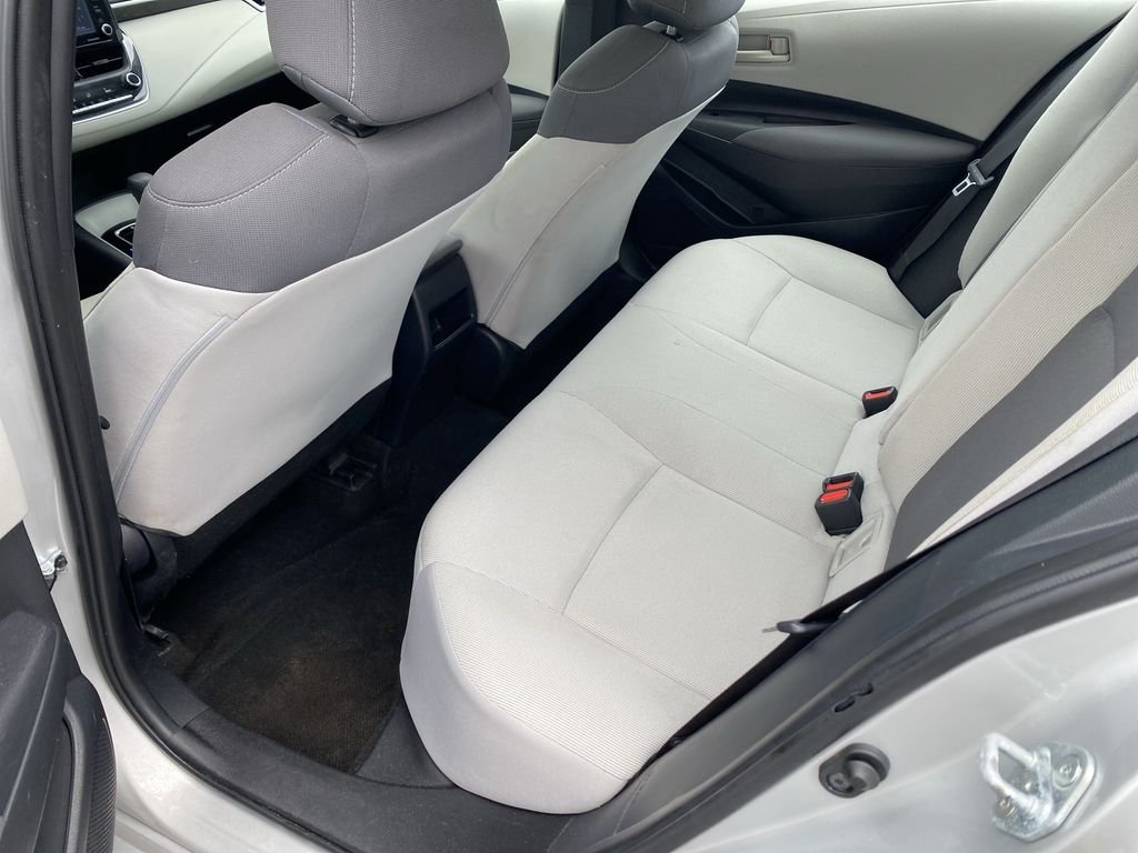 2022 Toyota Corolla LE - Photo 25