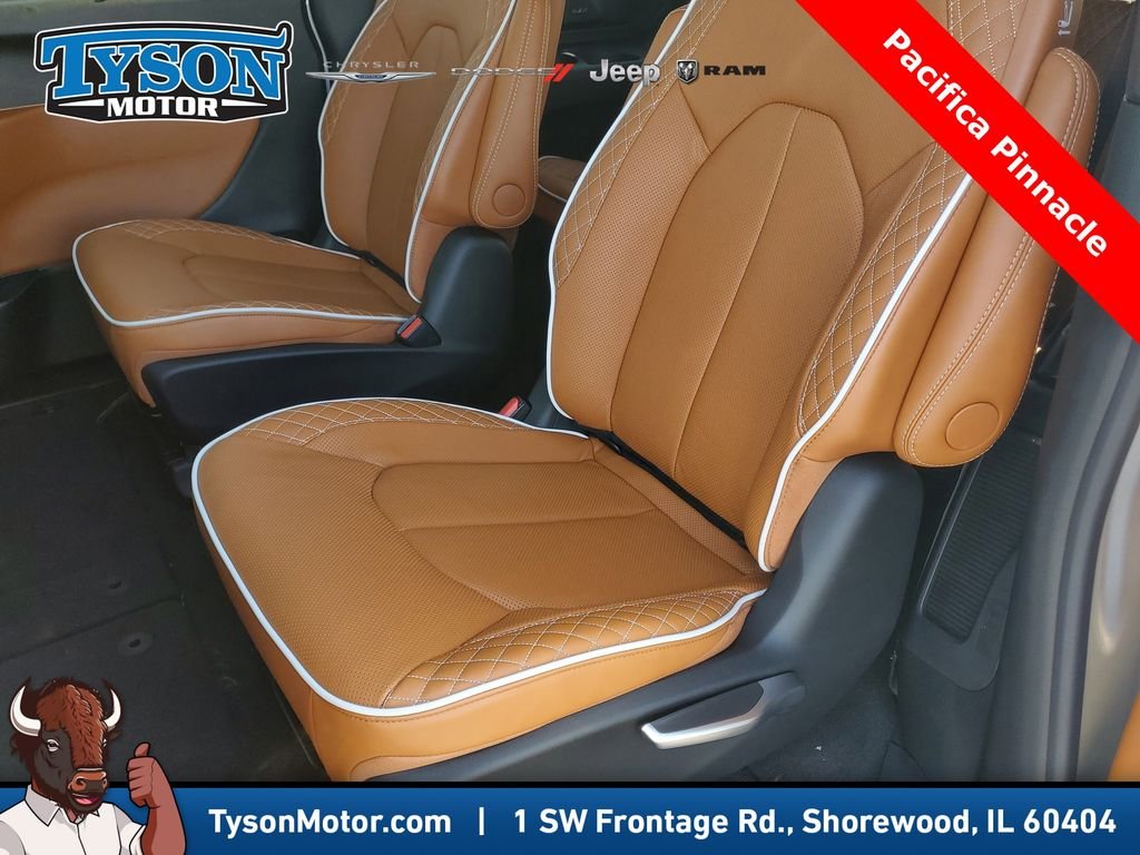 New 2026 Silver Mist Clear-Coat Exterior Paint Chrysler Pinnacle image 11