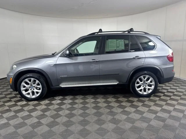 Used 2011 Space Gray Metallic BMW xDrive35i image 7