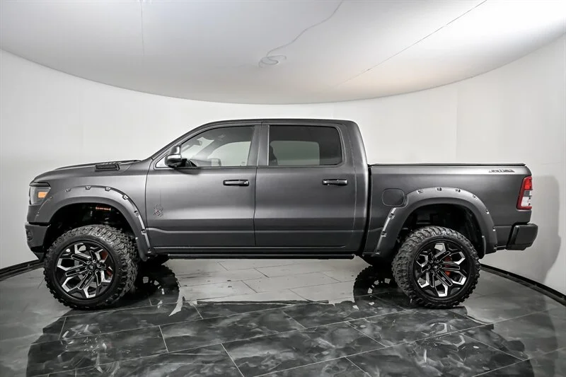 Used 2022 Diamond Black Crystal Pearl Coat RAM Big Horn image 6