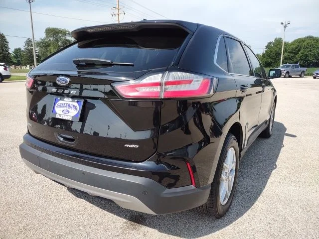 Certified Used 2024 Black Metallic Ford SEL image 5