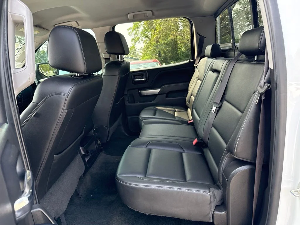 Used 2017 White Chevrolet LT image 6