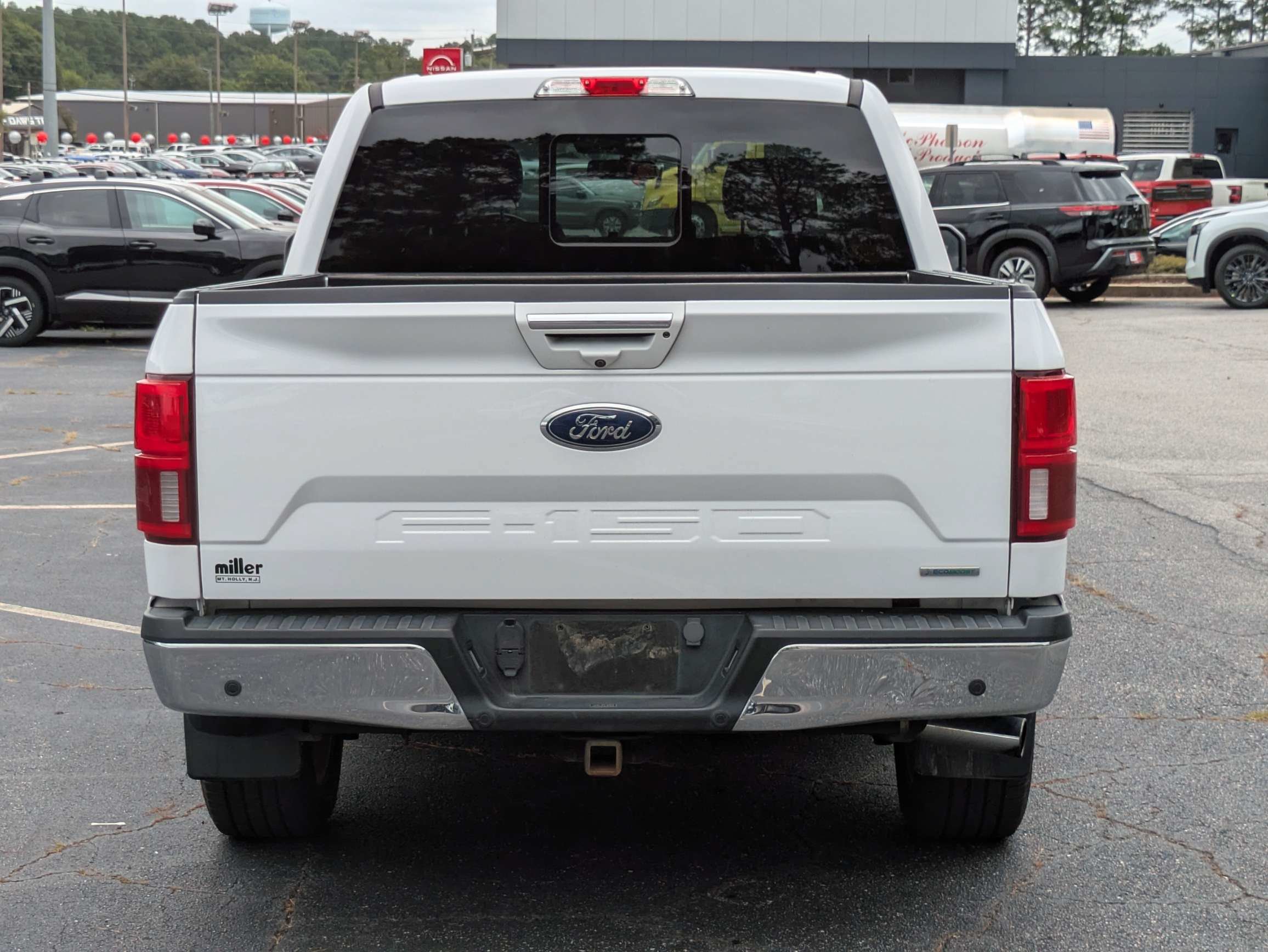 Used 2020 White Ford Lariat image 4