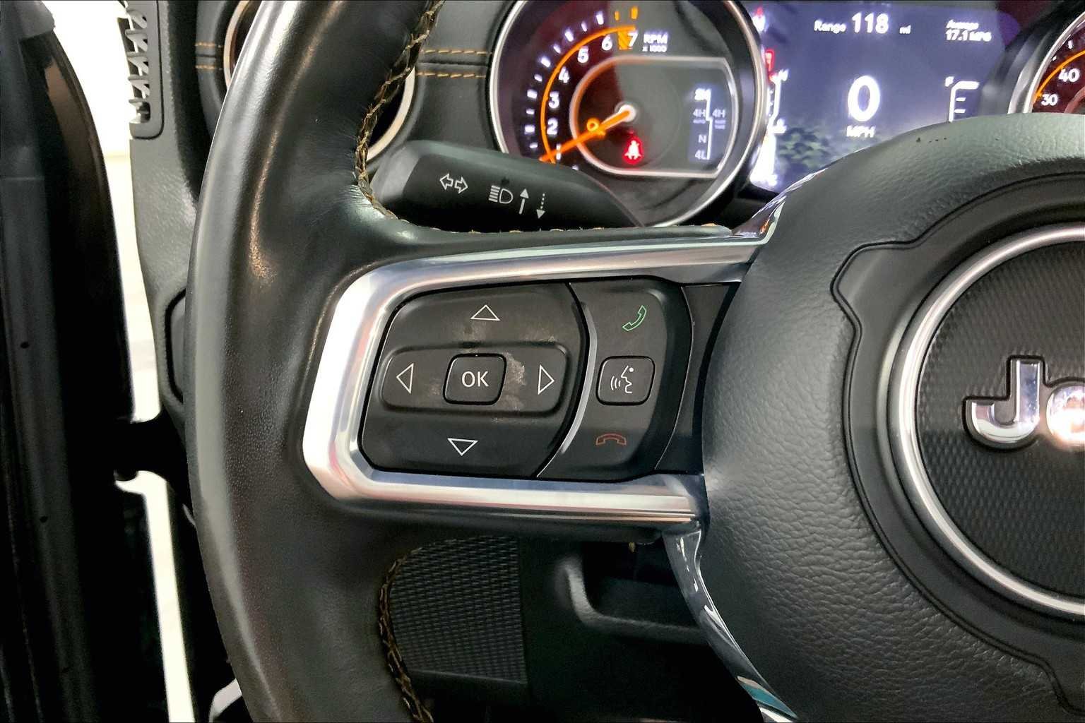 Used 2022 Black Clearcoat Jeep High Altitude image 21
