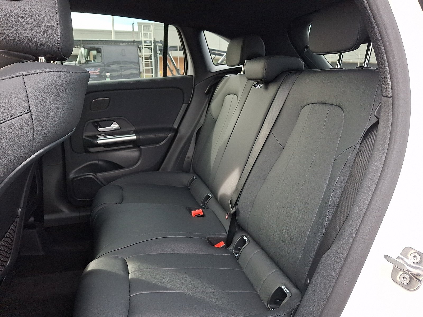 New 2026 Polar White Mercedes-Benz GLA 250 image 8
