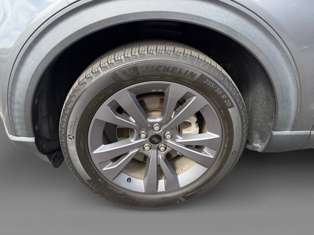 Certified Used 2023 Gray Metallic Ford XLT image 9