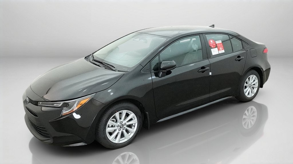 New 2027 Inked Toyota LE image 34