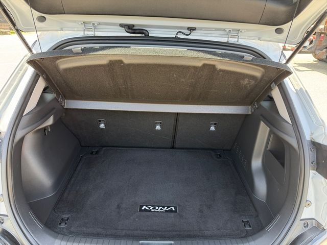 Used 2023 Silver Hyundai SEL image 23