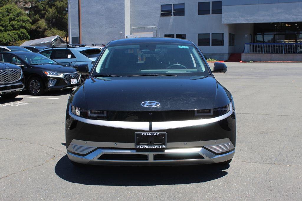 New 2024 Black Hyundai Limited image 4