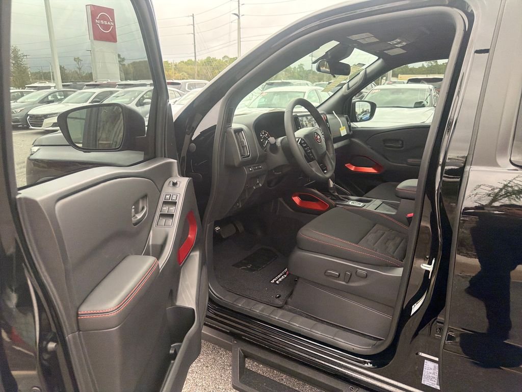New 2026 Nissan Frontier PRO-4X 4D Crew Cab