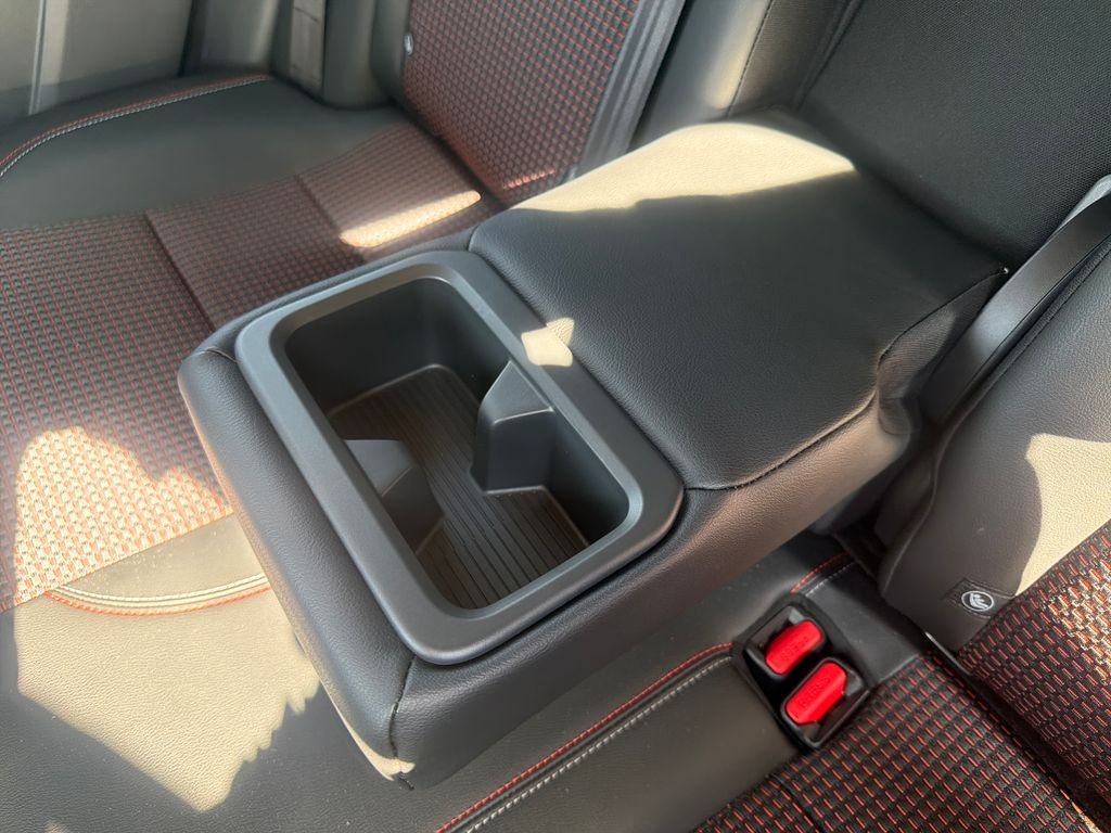 New 2026 Nissan Kicks SR 4D Sport Utility