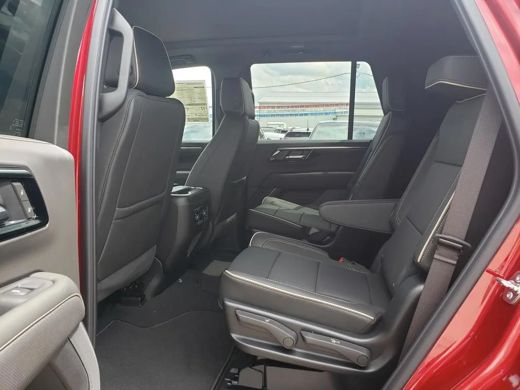 2026 Chevrolet Tahoe Premier - Photo 16